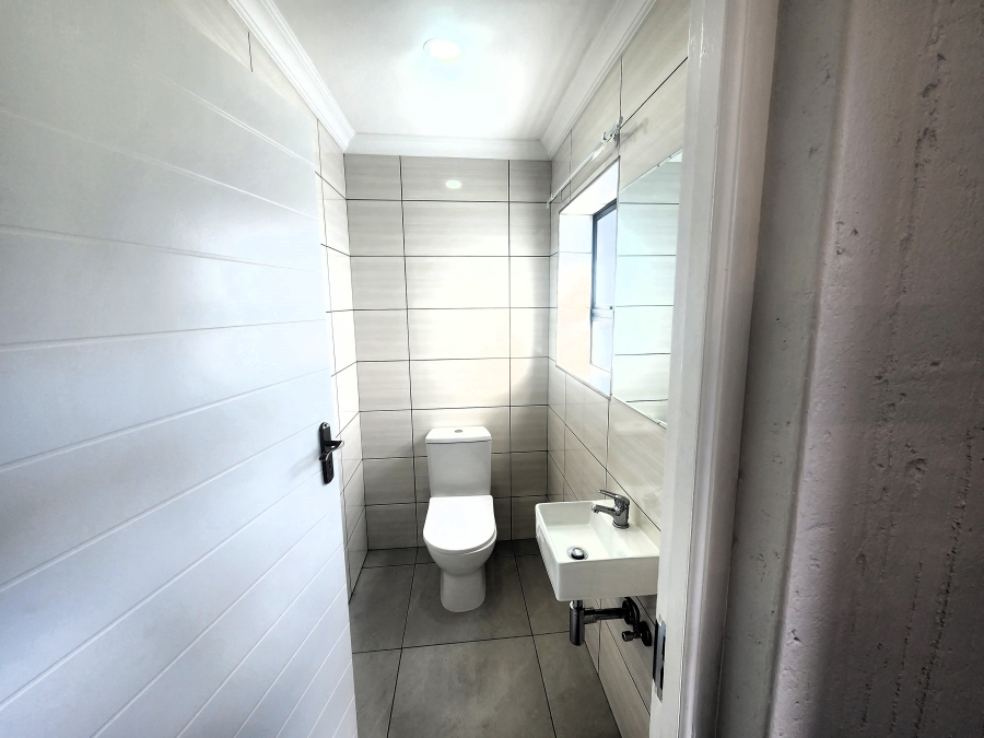 3 Bedroom Property for Sale in Dana Bay Western Cape